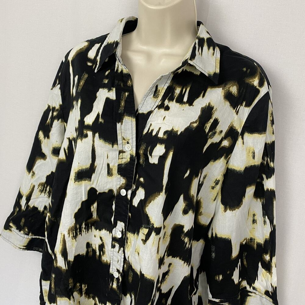 Chicos Top Size 3 Black Abstract Print Button Up Lightweight Neutral Artsy XL 1X - Picture 2 of 14
